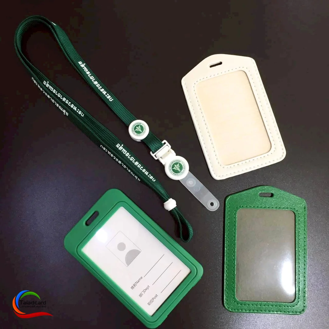 ชุดสายคล้องบัตรติดโลโก้เรซิ่น พร้อมซองหนัง